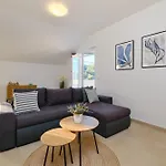 Divna Appartamento Mali Lošinj