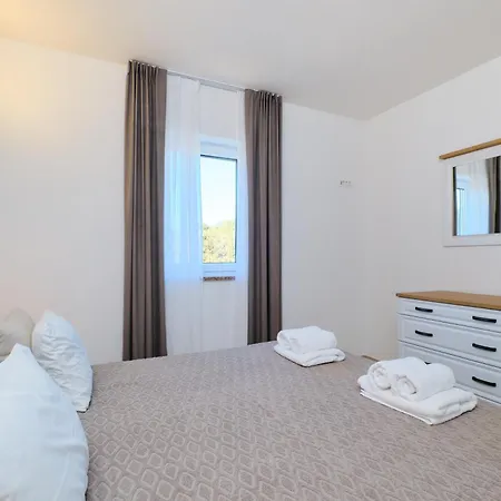 Divna * Mali Lošinj